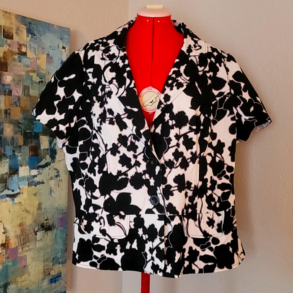 Short Sleeve Jacket